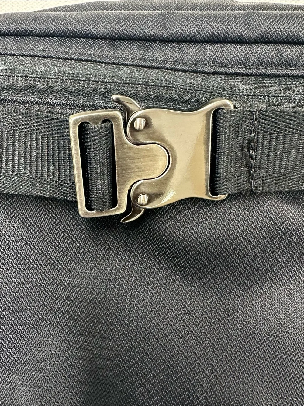 Tumi GEN 4.3 - 12.5” Ballistic Nylon Waist Fanny Pack - Black Gray